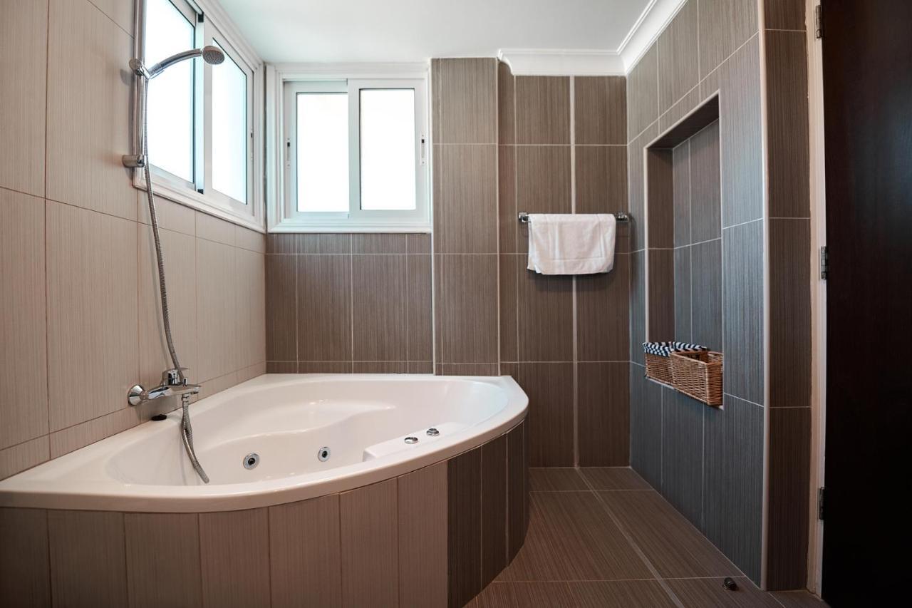 Beach Front Bella Vista By Ezoria Villas Protaras Exterior foto